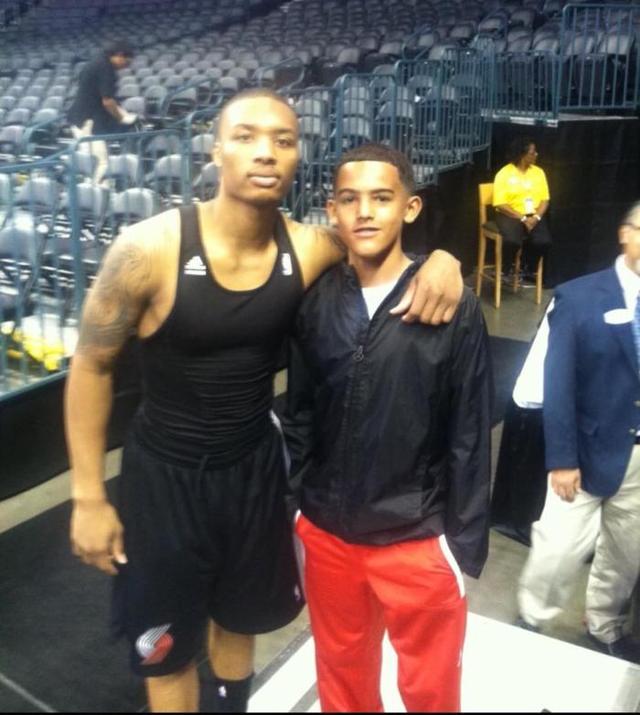 门神手刃旧主奥尔莫世界波，巴萨2-0笑傲德比夺8连胜，皇马空欢喜