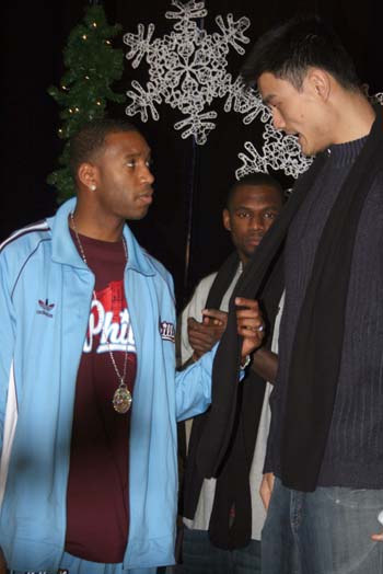 怀特22分武切维奇15+12 公牛大胜独行侠