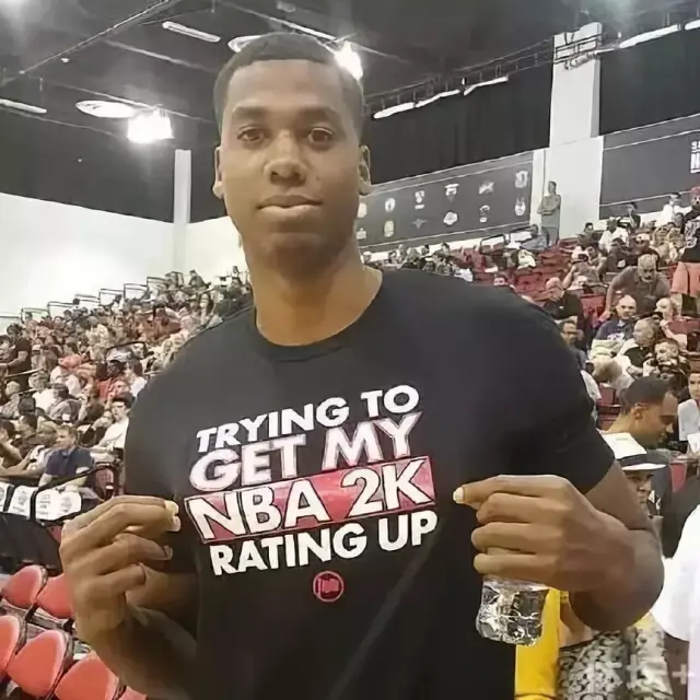 法媒预测摩纳哥vs大巴黎首发：登贝莱PK巴洛贡，波巴替补